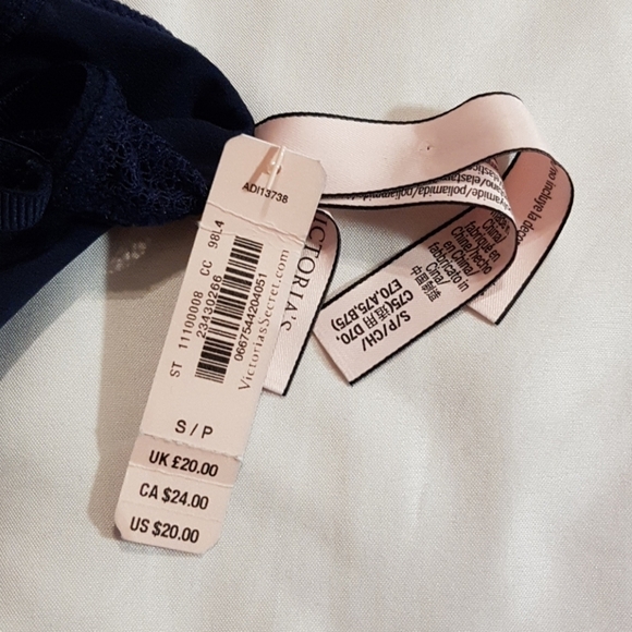 Victoria's Secret women's size Small bras collection 1 new 3 preowned - Picture 4 of 6